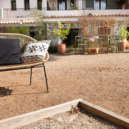 לינה וארוחת בוקר Beija Flor 3*